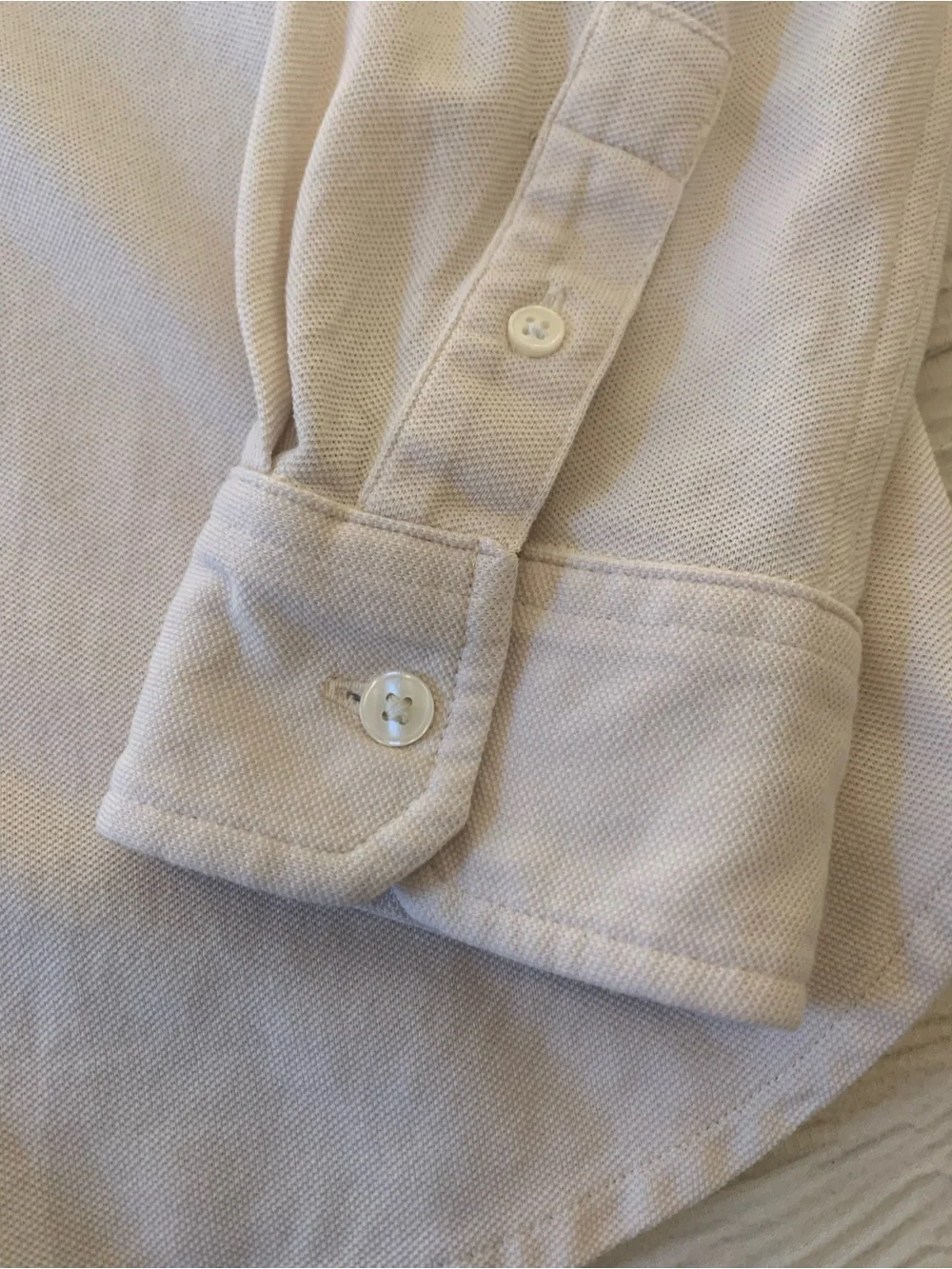 Banana Republic Lightweight Ivory colored Pique Button Down Shirt, size M